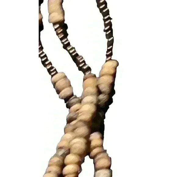 Seed and bead handmade necklace with pendant - Picture 8 of 10